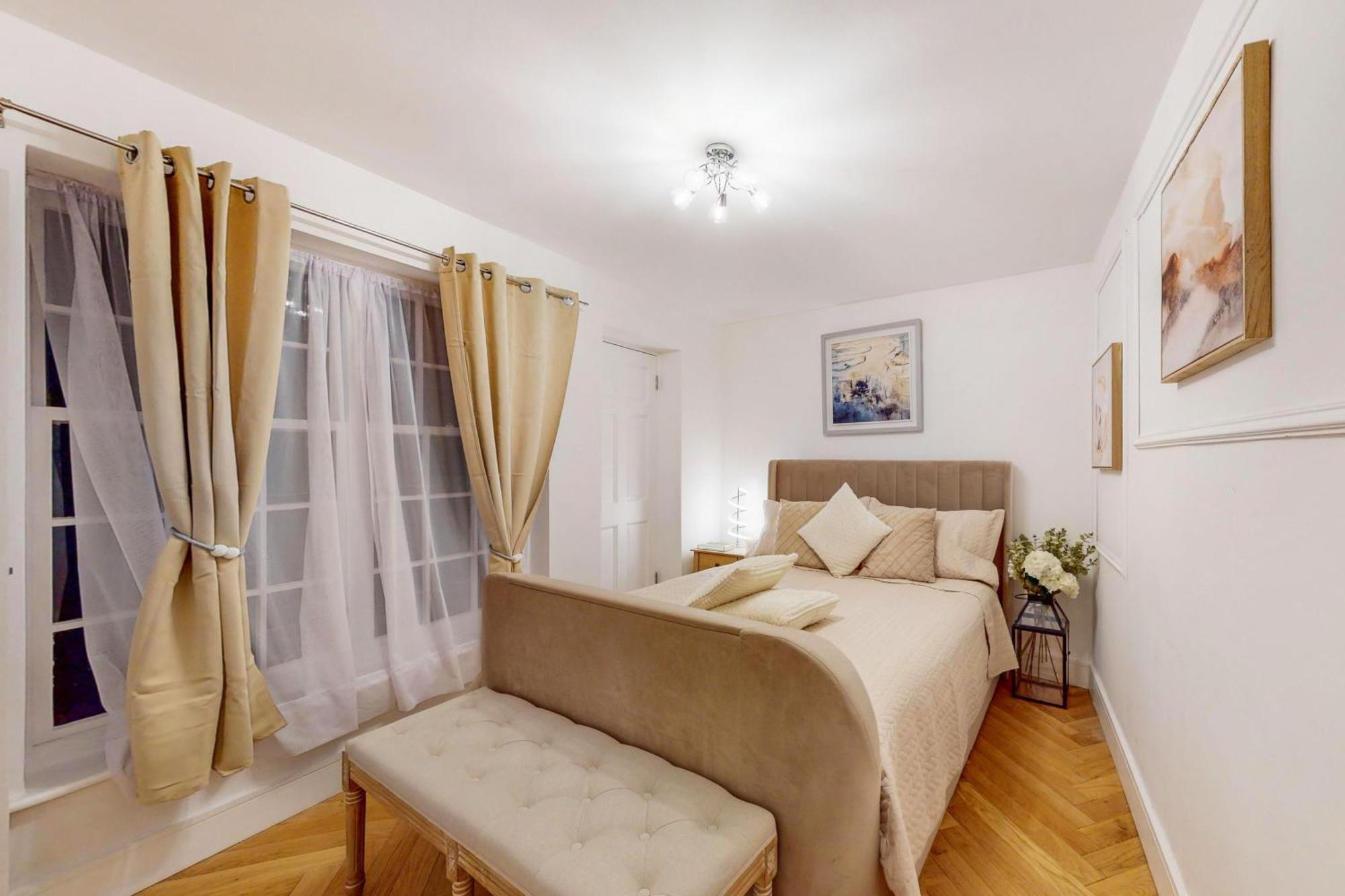 Park Lane Apartments Harrowby Street Лондон Екстериор снимка